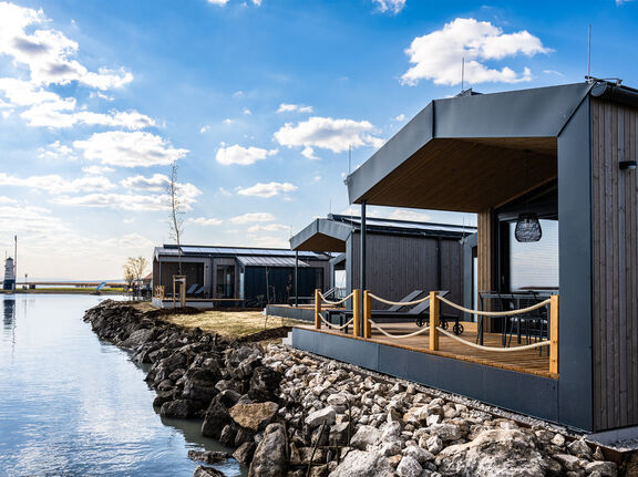 Guesthouses 2 Lisa Schulcz